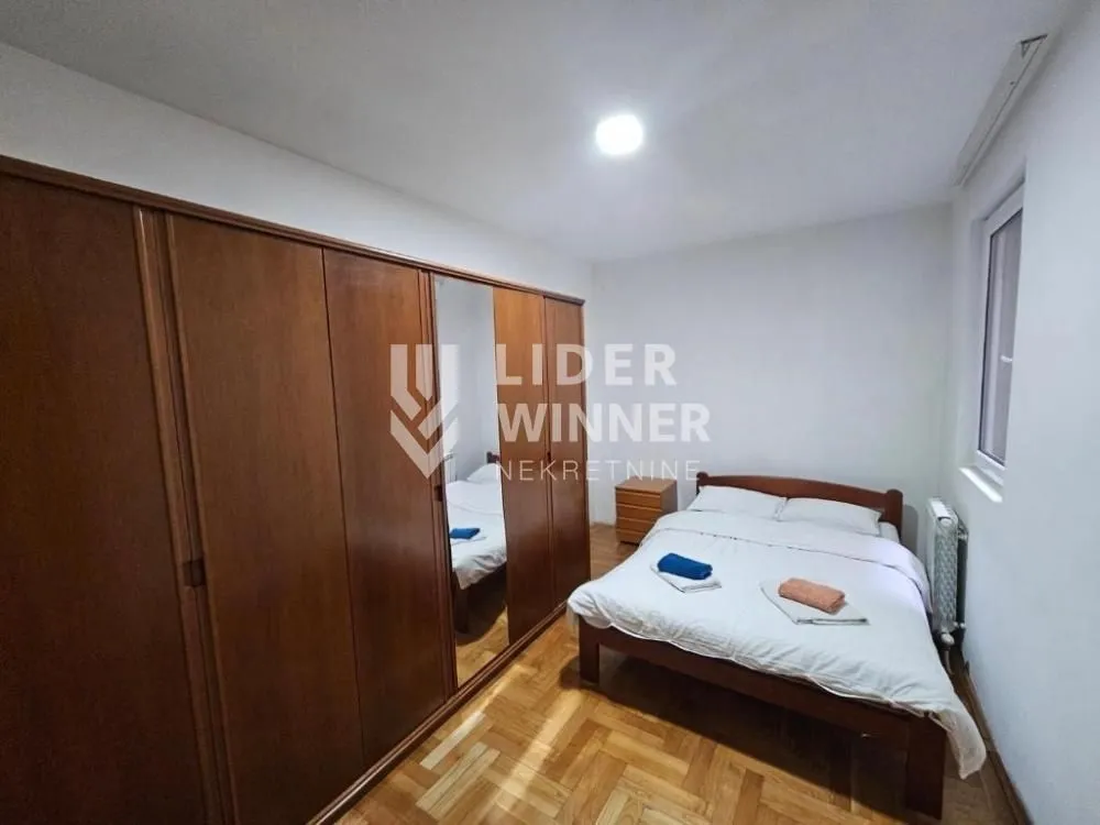 Rent, two bedroom apartment, 68m², Đeram Pijaca, Beograd