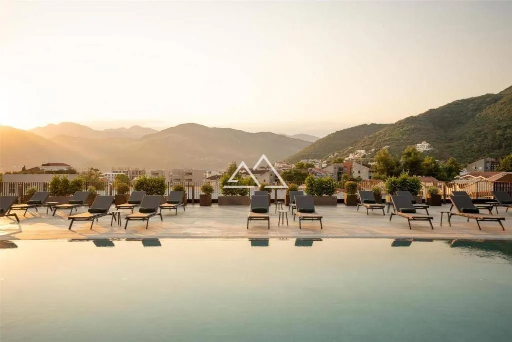 Prodaja, jednosoban stan, 63m², Tivat, Crna Gora