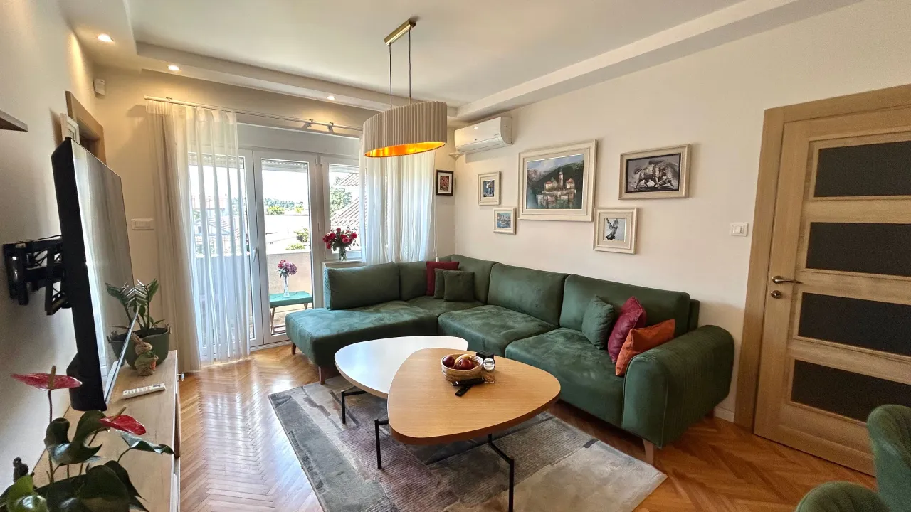 Prodaja, dvosoban stan, 75m², Centar, Podgorica