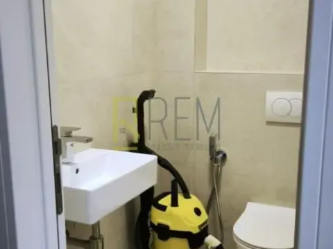 Rent, office space, 113m², Dalmatinska ulica, Podgorica - image 4