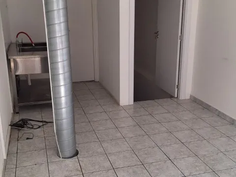 Sale, office space, 42m², Novo naselje, Novi Sad - image 2