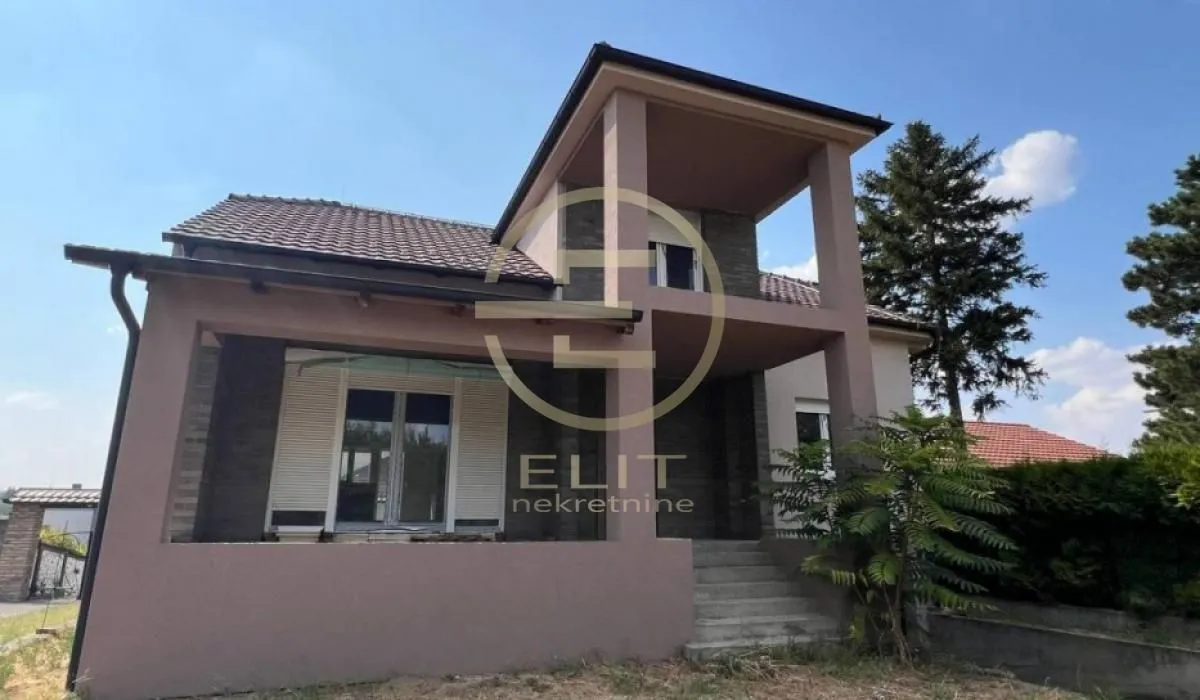 Prodaja, kuća, 163m², Petrovaradin, Novi Sad