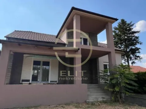 Prodaja, kuća, 163m², Petrovaradin, Novi Sad - image 4