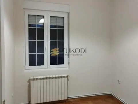 Izdavanje, jednosoban stan, 40m², Kalenić Pijaca, Vračar Sve Podlokacije - image 7