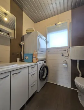 Prodaja, kuća, 289m², Tološi, Podgorica - image 13