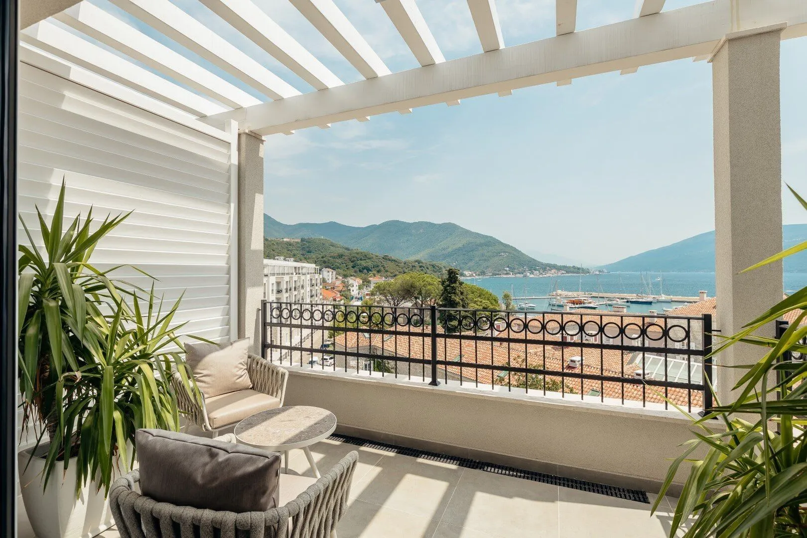 Sale, two bedroom apartment, 100m², Kotor, Crna Gora