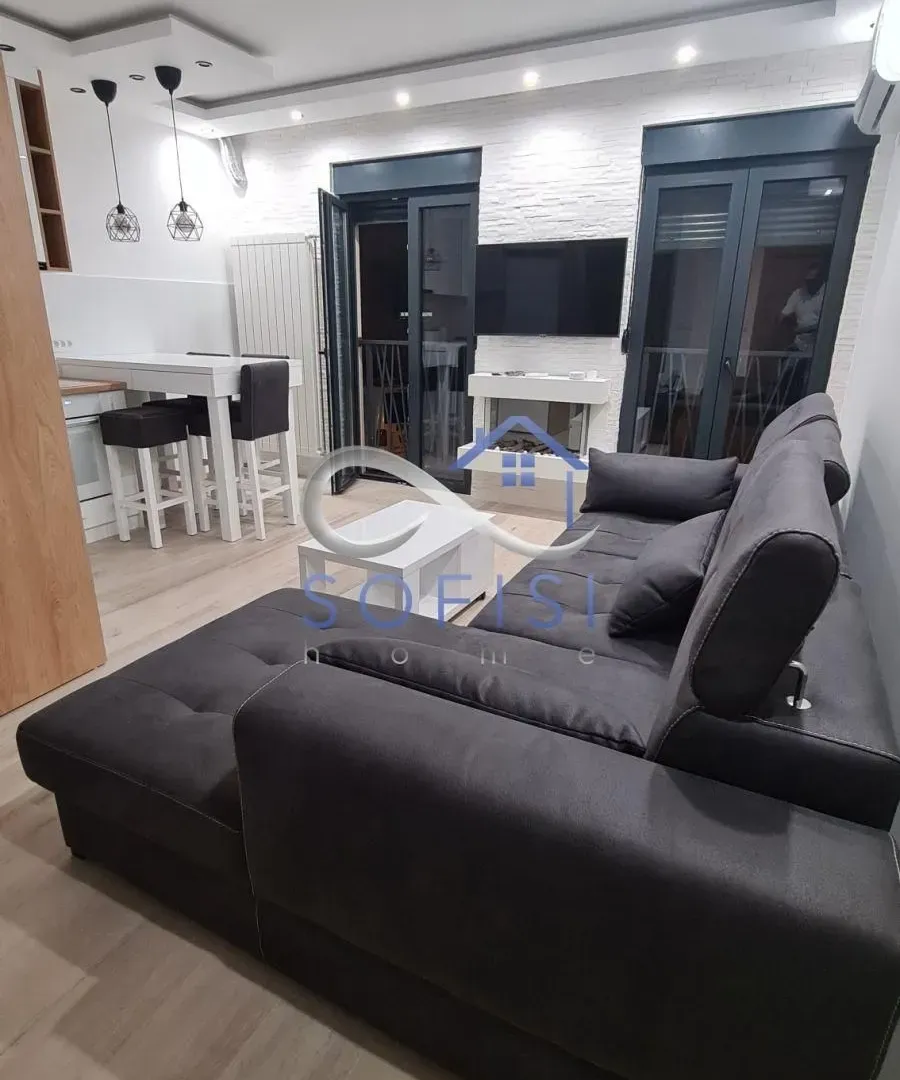 Izdavanje, dvosoban stan, 54m², Bulevar Oslobodjenja, Novi Sad Sve Podlokacije