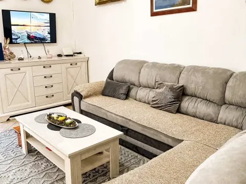 Prodaja, stan, 60m², Kotor, Crna Gora