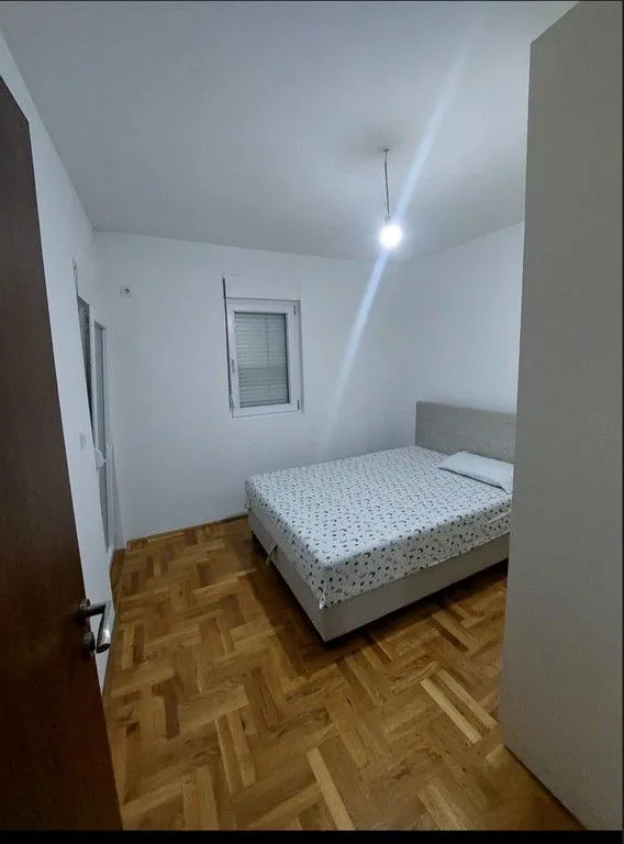 Rent, two bedroom apartment, 65m², 1 maj, Podgorica