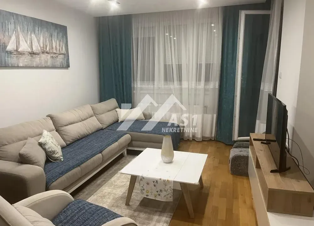 Izdavanje, trosoban stan, 83m², Telep, Novi Sad Sve Podlokacije