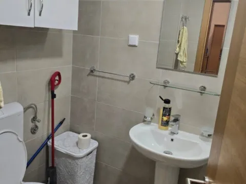 Izdavanje, jednosoban stan, 48m², Stari Aerodrom, Podgorica - image 9