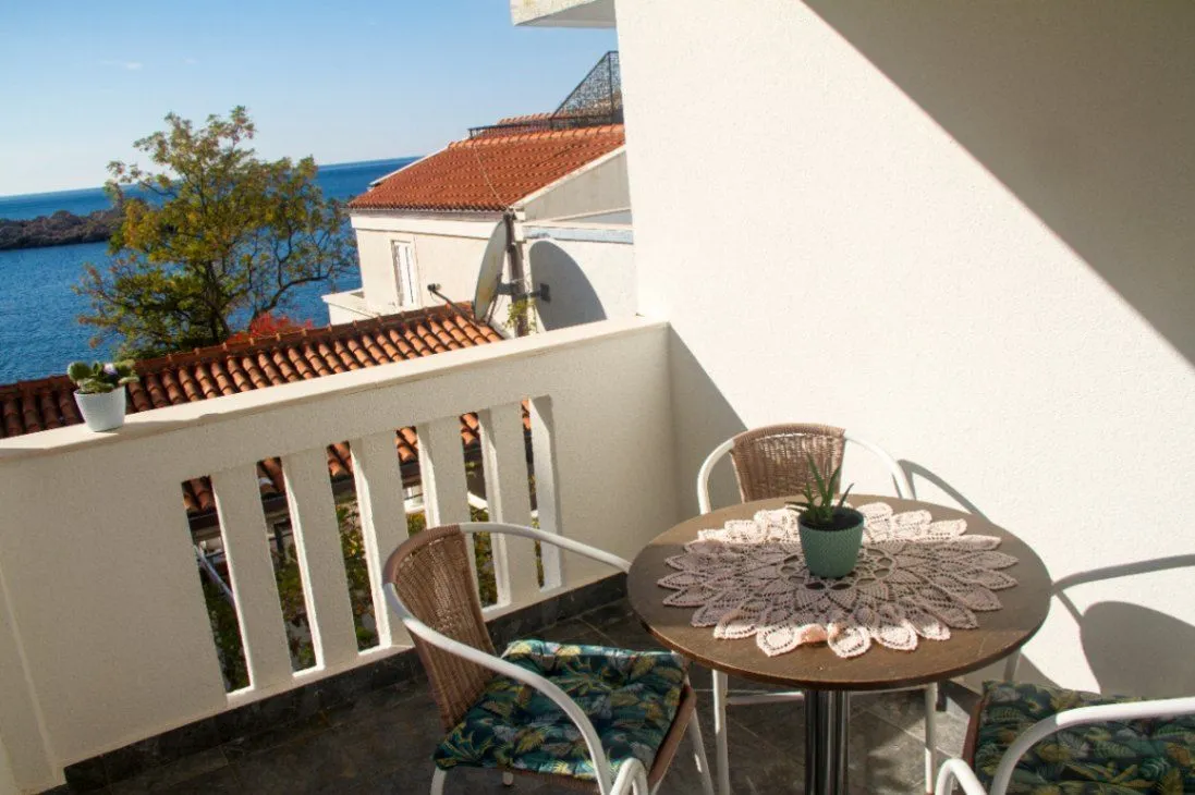 Sale, studio apartment, 26m², Sveti Stefan, Budva