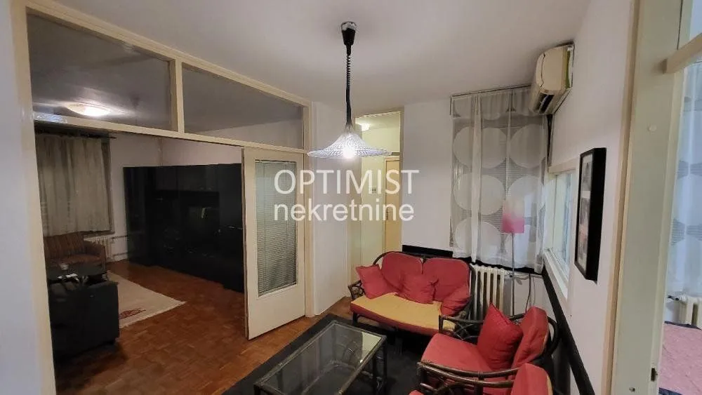 Rent, two bedroom apartment, 60m², Retenzija, Beograd