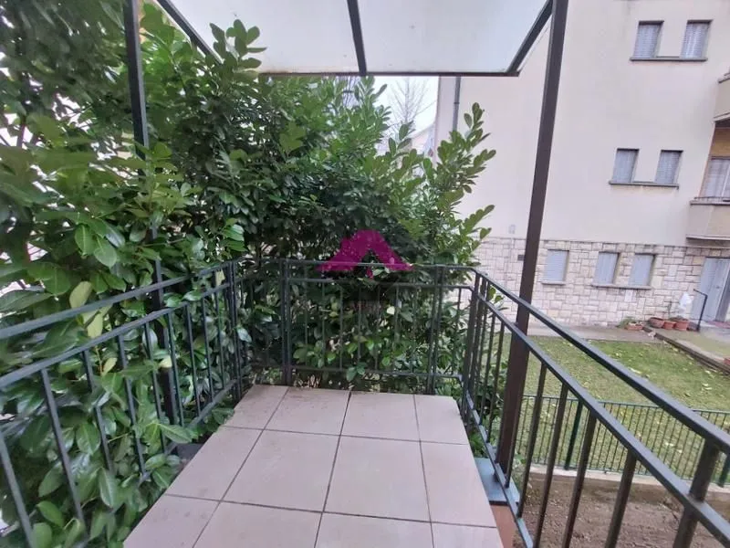Izdavanje, kuća, 142m², Banovo Brdo, Beograd