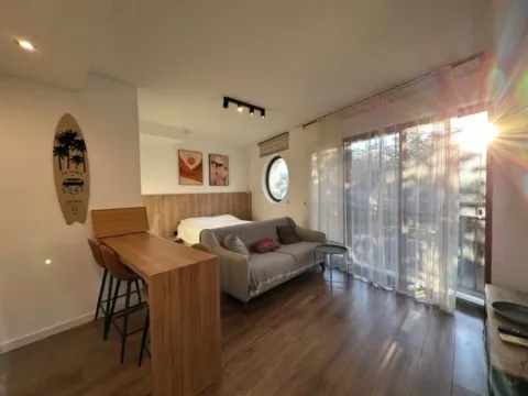 Prodaja, garsonjera, 23m², Bečići, Budva