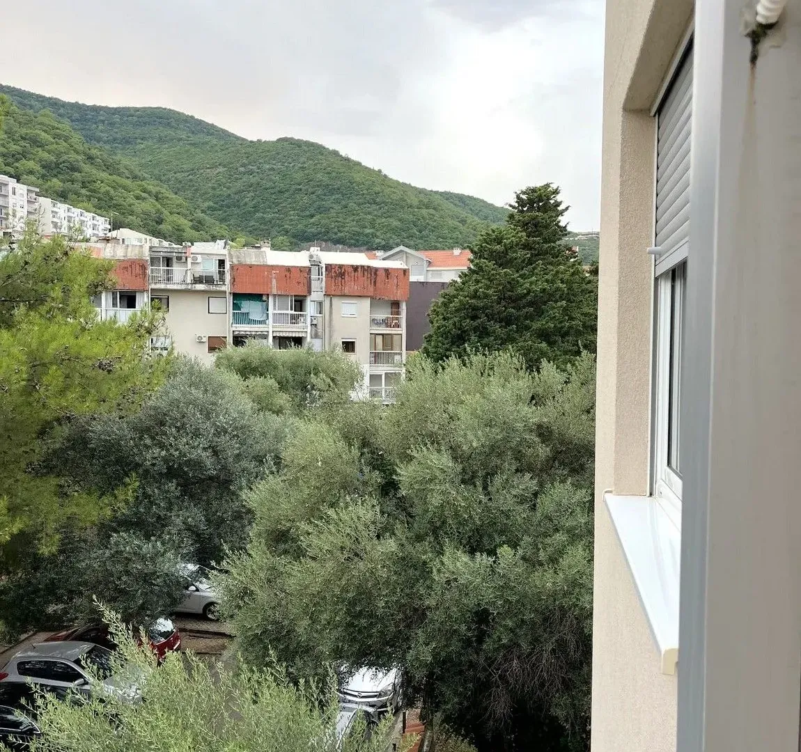 Rent, two bedroom apartment, 52m², Maine, Budva