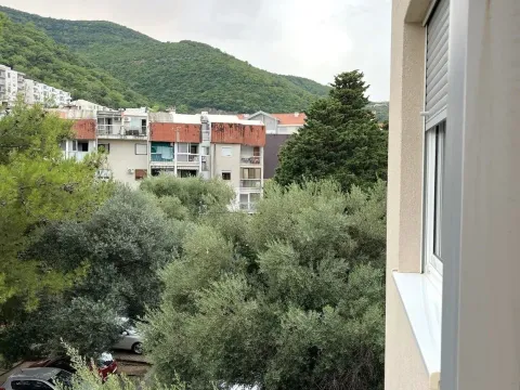 Rent, two bedroom apartment, 52m², Maine, Budva - image 8