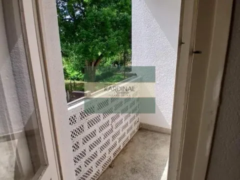 Rent, one bedroom apartment, 40m², Centar, Jagodina - image 13