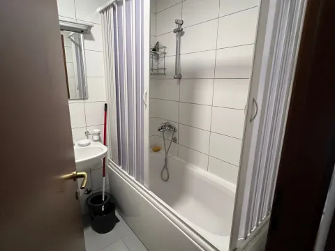 Rent, one bedroom apartment, 63m², City Kvart, Podgorica - image 11