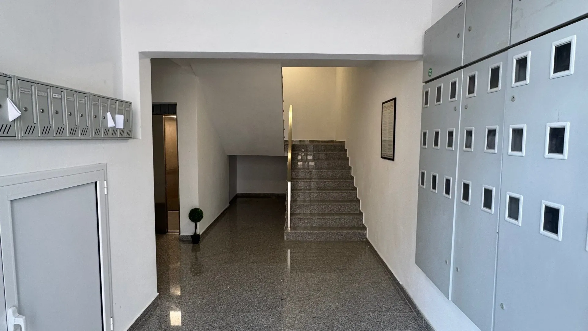 Prodaja, jednosoban stan, 47m², Velika Plaža, Ulcinj