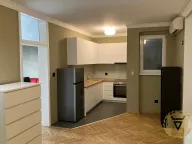 Izdavanje, trosoban stan, 80m², Vračar Sve Podlokacije, Beograd - image 2