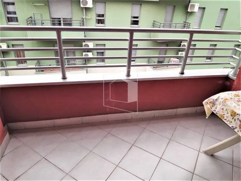 Rent, apartment, 44m², 1 maj, Podgorica