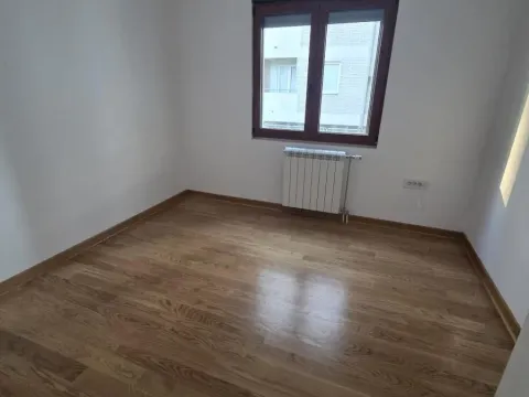 Sale, four bedroom apartment, 88m², Medijana, Niš - image 6