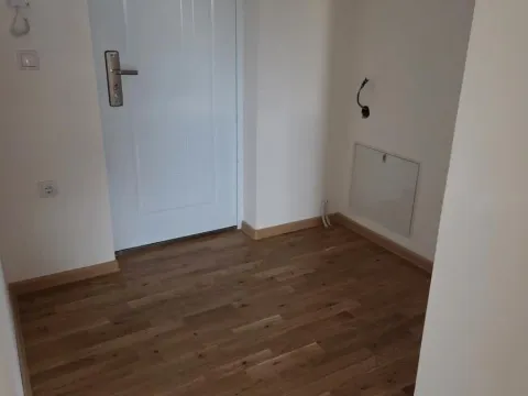 Sale, two bedroom apartment, 54m², Pantelej, Niš - image 9