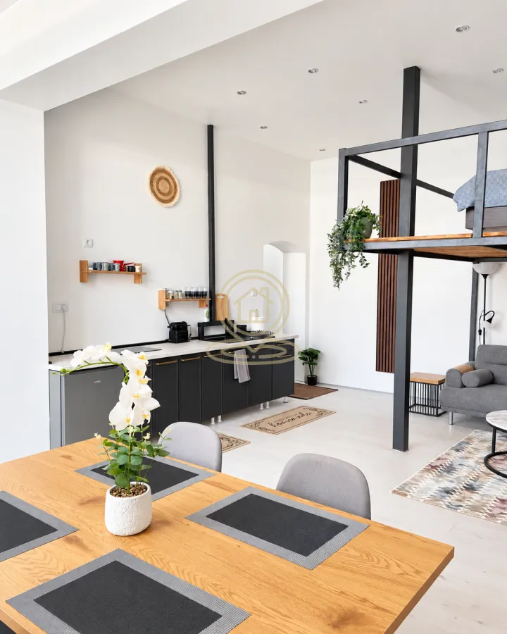 Izdavanje, jednosoban stan, 53m², Rotkvarija, Novi Sad Sve Podlokacije