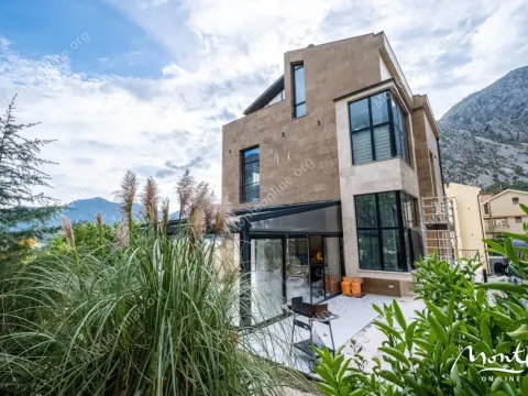 Prodaja, kuća, 428m², Orahovac, Kotor - image 47