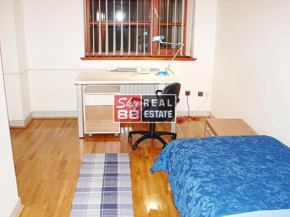 Rent, house, 450m², Savski Venac, Beograd