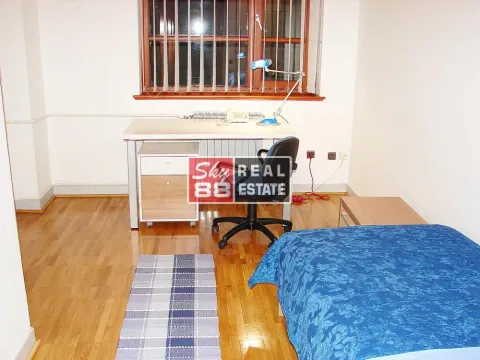 Rent, house, 450m², Savski Venac, Beograd - image 10