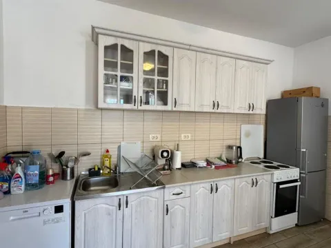 Izdavanje, dvosoban stan, 90m², Đenovići, Herceg Novi - image 6