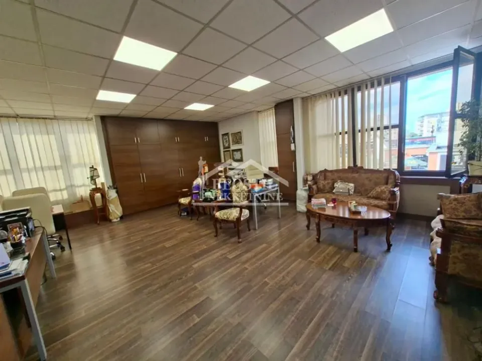 Sale, office space, 283m², Novi Beograd Sve Podlokacije, Beograd