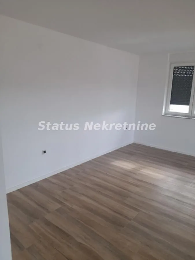 Prodaja, četvorosoban stan, 116m², Petrovaradin, Novi Sad