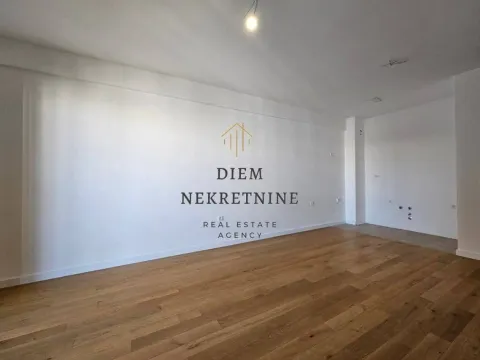 Prodaja, jednosoban stan, 62m², Centar, Bar - image 4
