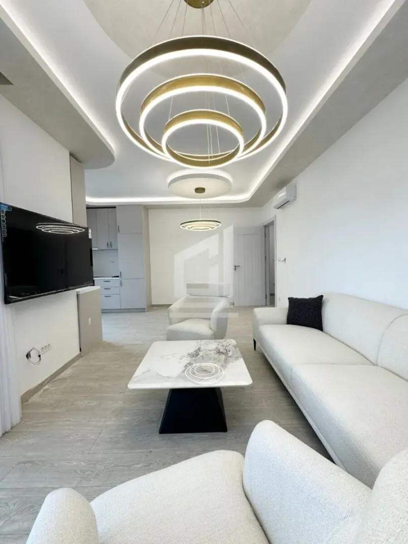 Prodaja, dvosoban stan, 74m², Bečići, Budva