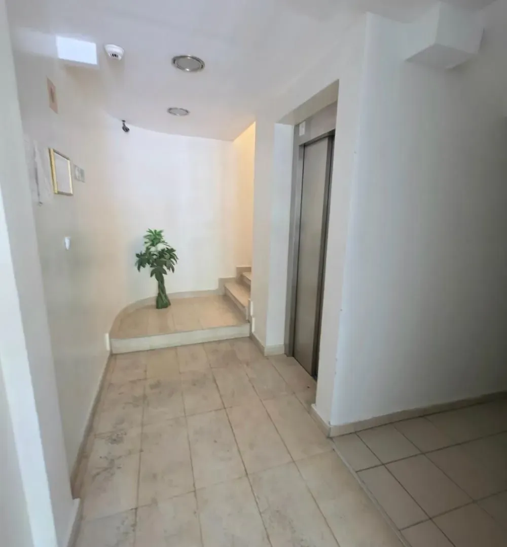 Prodaja, četvorosoban stan, 114m², Voždovac Sve Podlokacije, Beograd