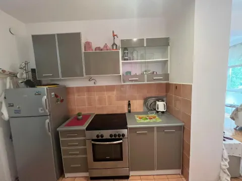 Izdavanje, dvosoban stan, 125m², Budva, Crna Gora - image 18