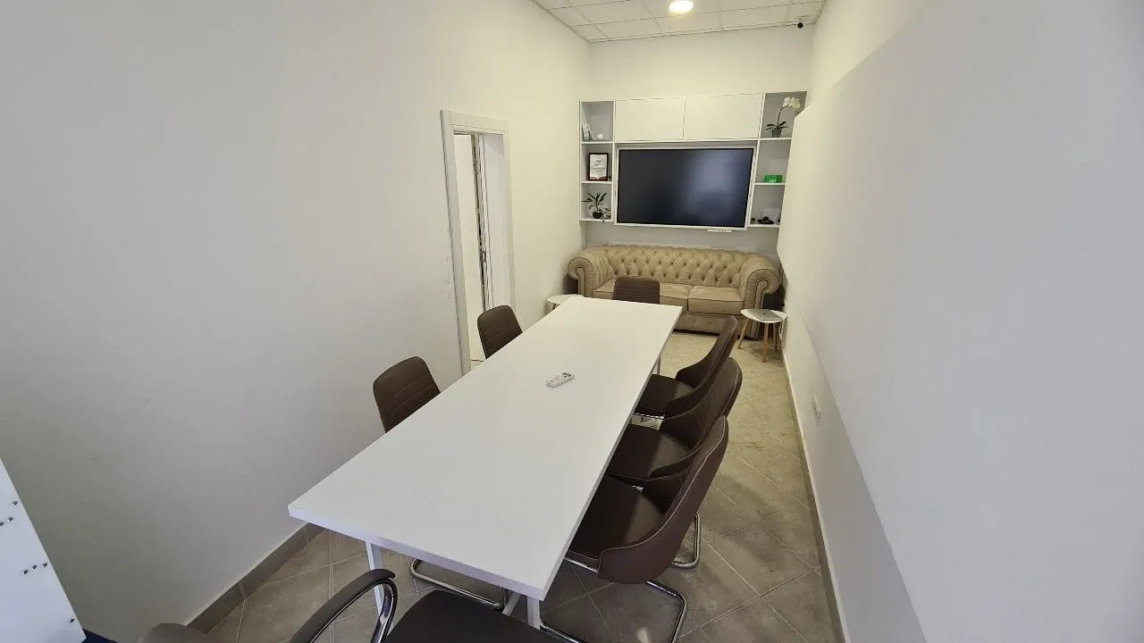 Rent, office space, 98m², Stari Aerodrom, Podgorica