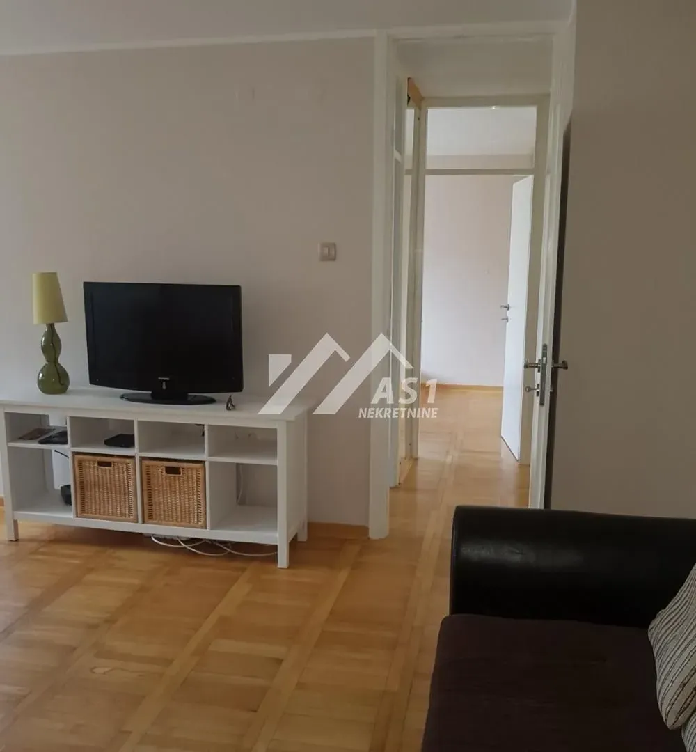 Izdavanje, dvosoban stan, 54m², Liman 4, Novi Sad Sve Podlokacije