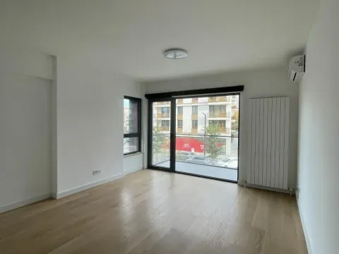 Izdavanje, trosoban stan, 80m², Savski Venac, Beograd - image 3