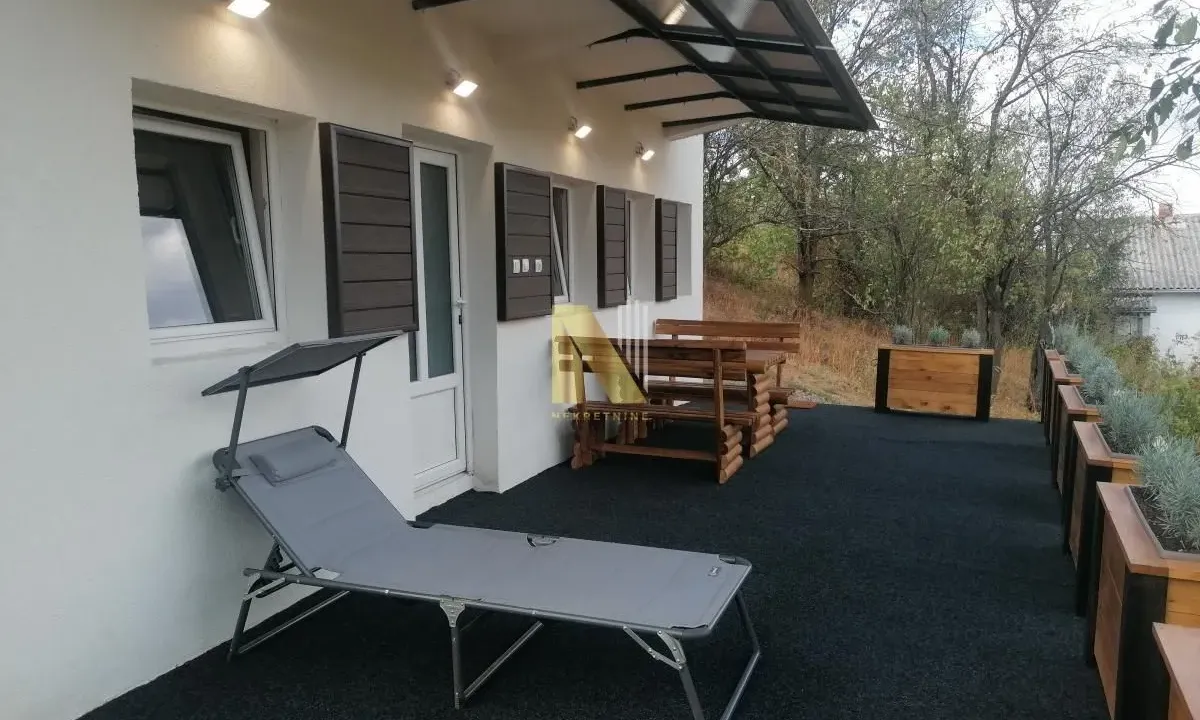 Prodaja, kuća, 92m², Sremska Kamenica, Petrovaradin