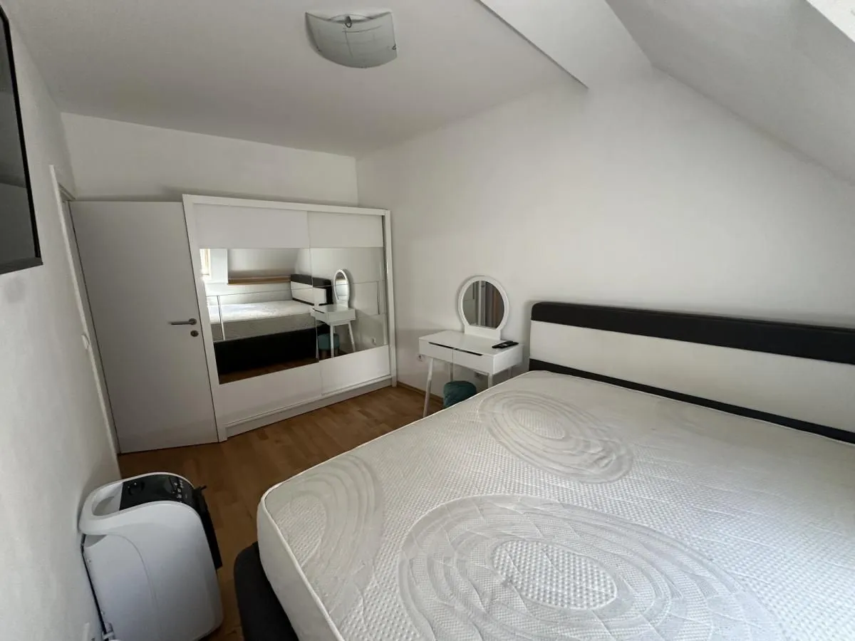 Prodaja, dvosoban stan, 44m², Centar, Novi Sad