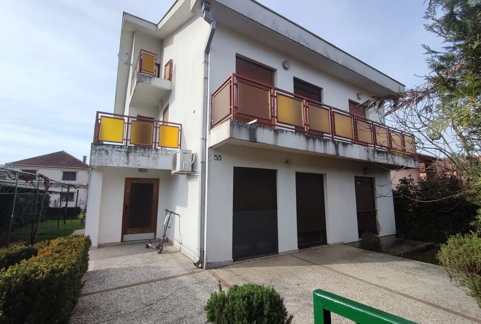 Rent, house, 200m², Zagorič, Podgorica