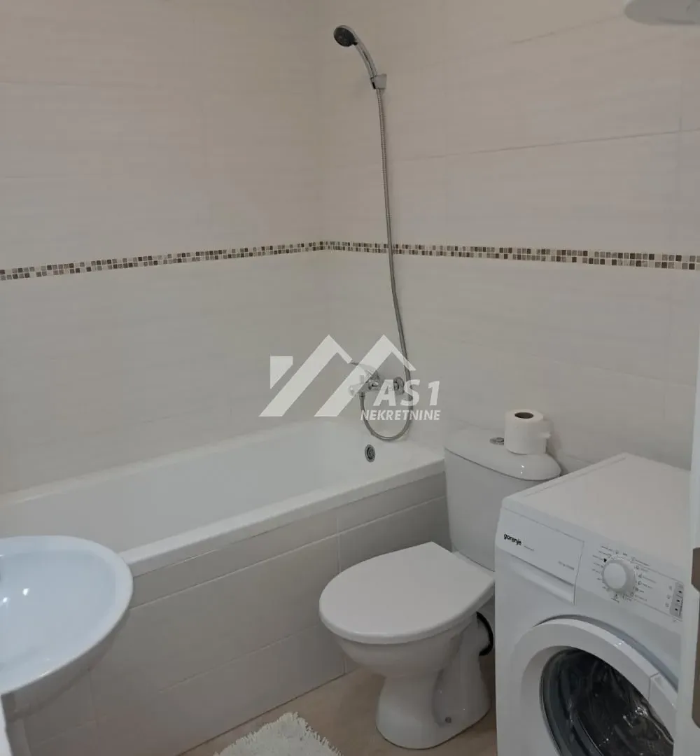 Izdavanje, dvosoban stan, 41m², Podbara, Novi Sad Sve Podlokacije
