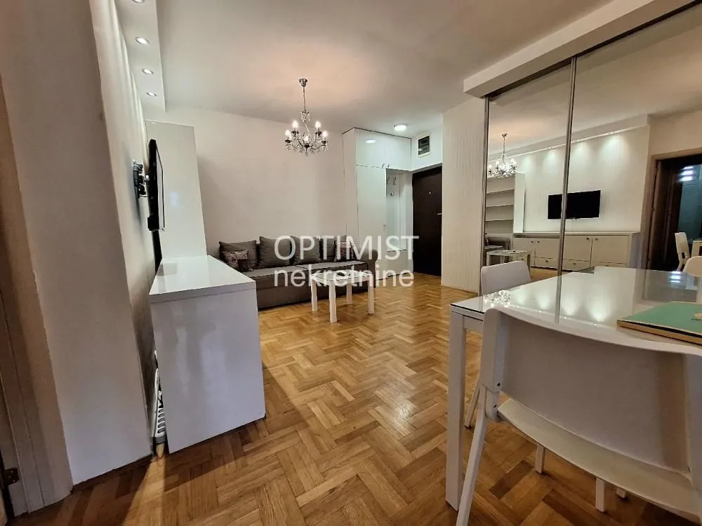 Izdavanje, dvosoban stan, 45m², Voždovac Sve Podlokacije, Beograd
