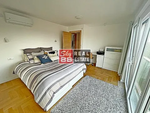 Izdavanje, stan, 180m², Senjak, Beograd - image 9