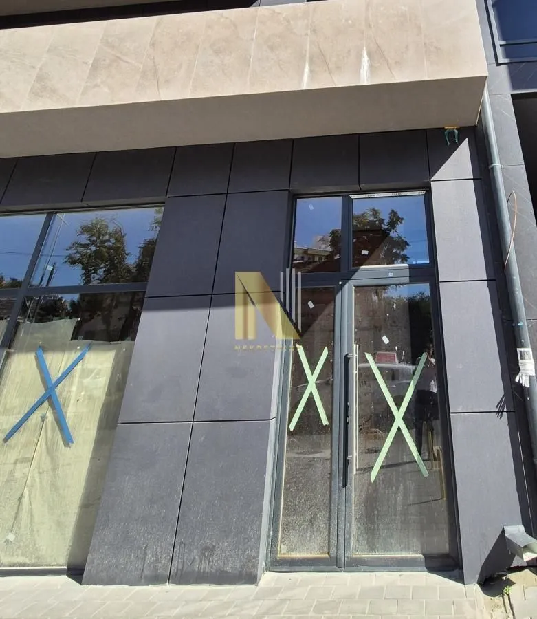 Rent, office space, 330m², Salajka, Novi Sad Sve Podlokacije
