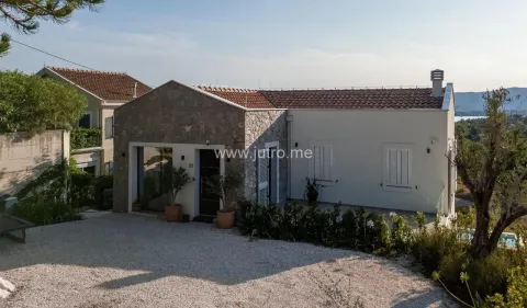 Sale, house, 220m², Kavač, Kotor - image 23